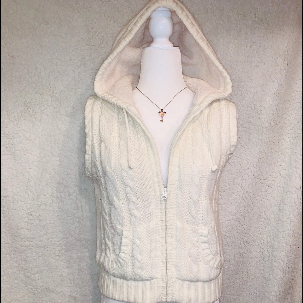 Arizona weather  Vest Large (P/O) not sleeveless